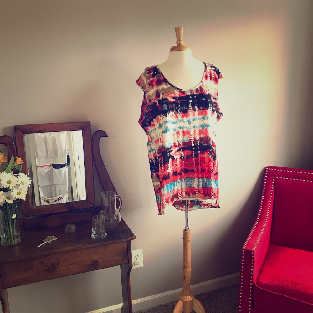 Free 2 Luv red white & blue sleeveless blouse